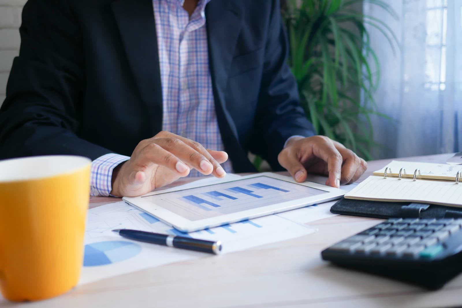 FIRE vs Traditional Retirement: What's the Difference?